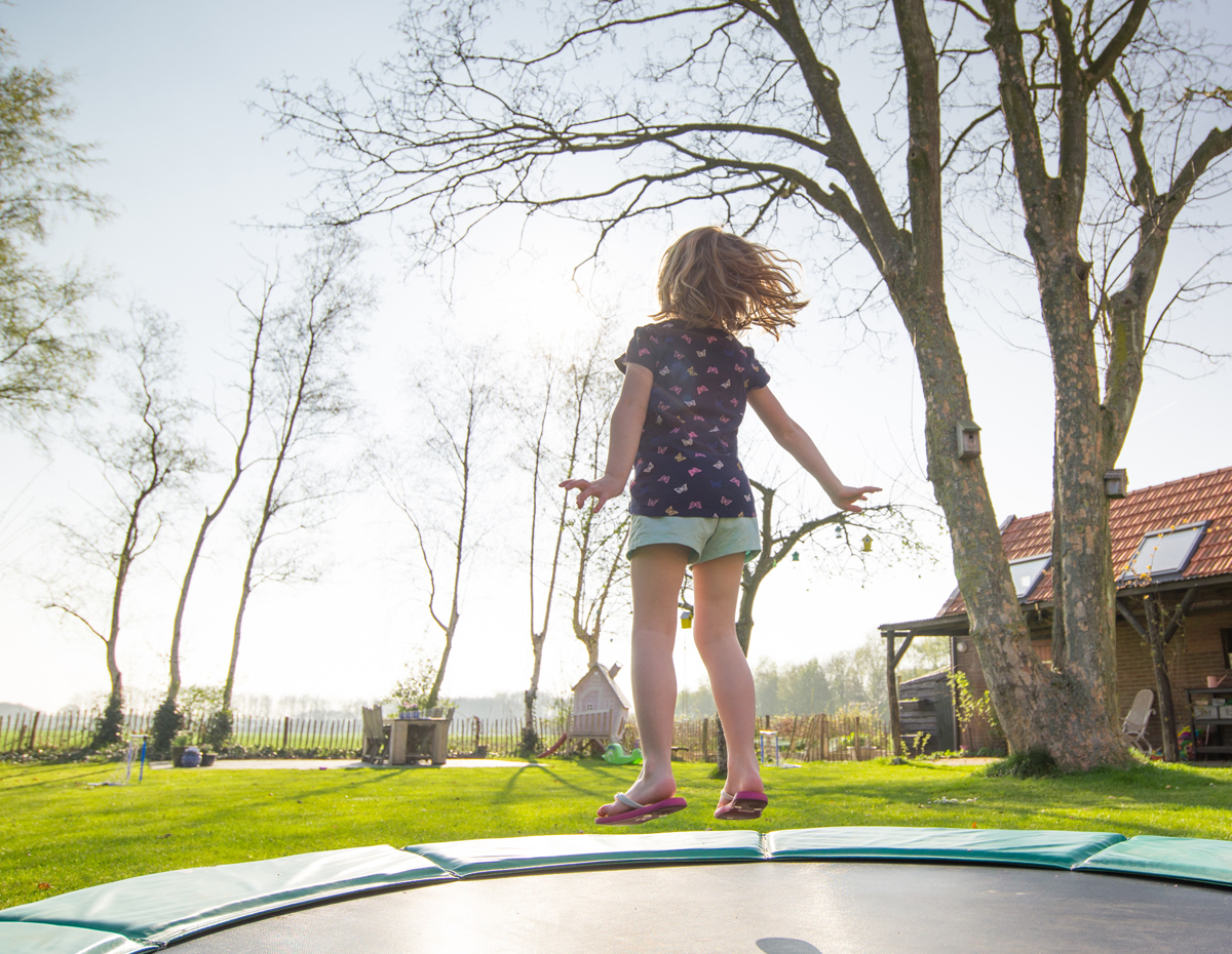 Trampolines, playsets and play houses